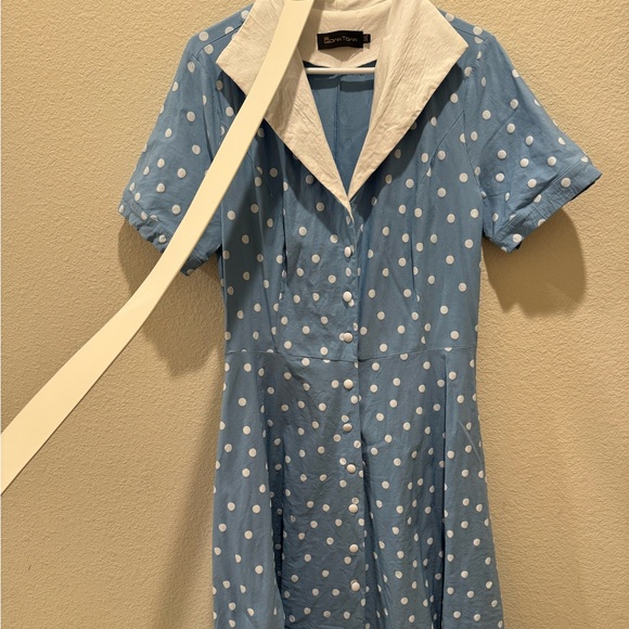 1950s polka dot dress with belt - Picture 3 of 5